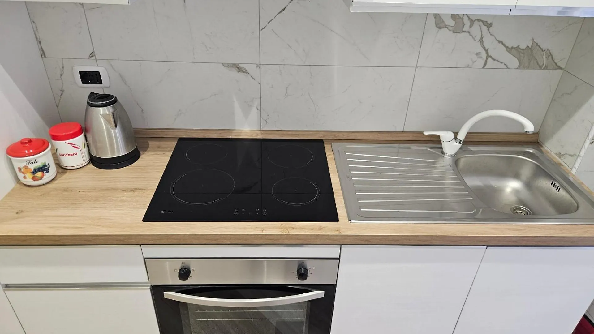 Mary House Apartman Róma 0*,  Olaszország